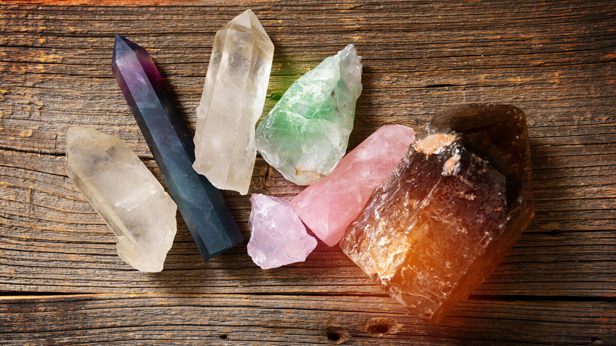 The 2026 Crystal Chart: Top 10 Types for Healing and Protection