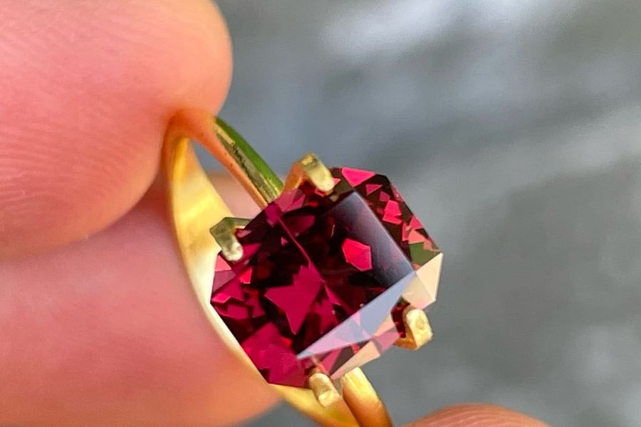 Garnet crystal