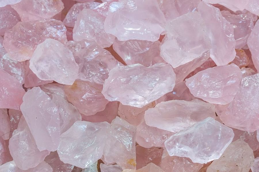Rose Quartz crystal