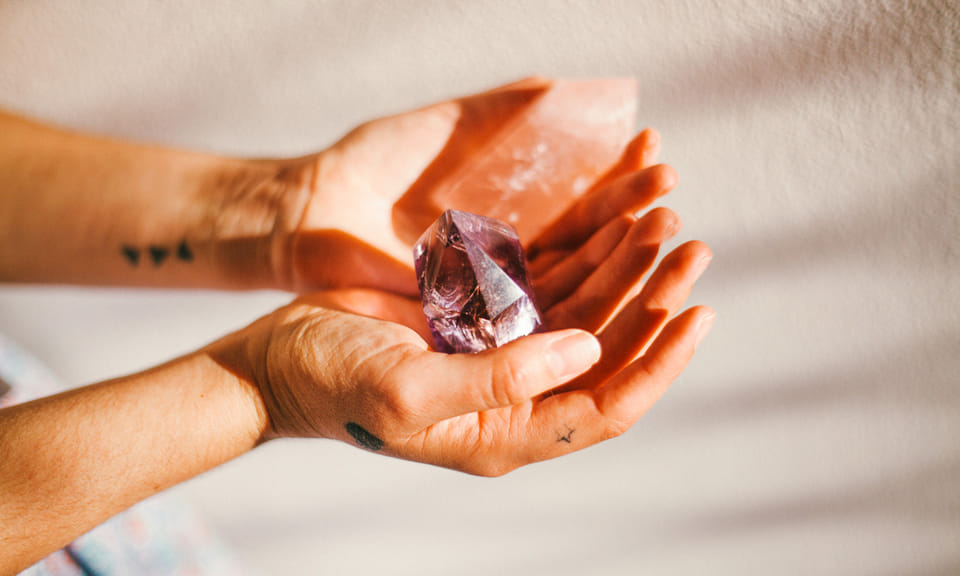 A Comprehensive Healing Crystals Chart for Beginners