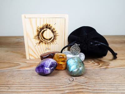 An All-Encompassing Guide to Sagittarius Crystals and Their Energies