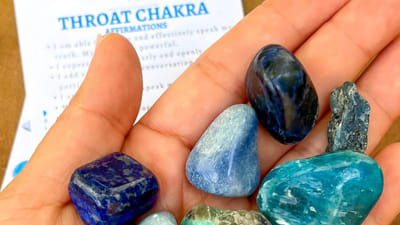 The Fascinating World of Throat Chakra Crystals for Effective Communication