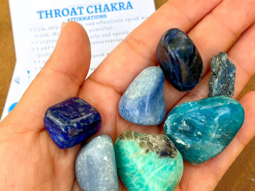 The Fascinating World of Throat Chakra Crystals for Effective Communication