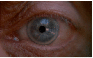 What does it mean to have 'crystal clear' eyes?